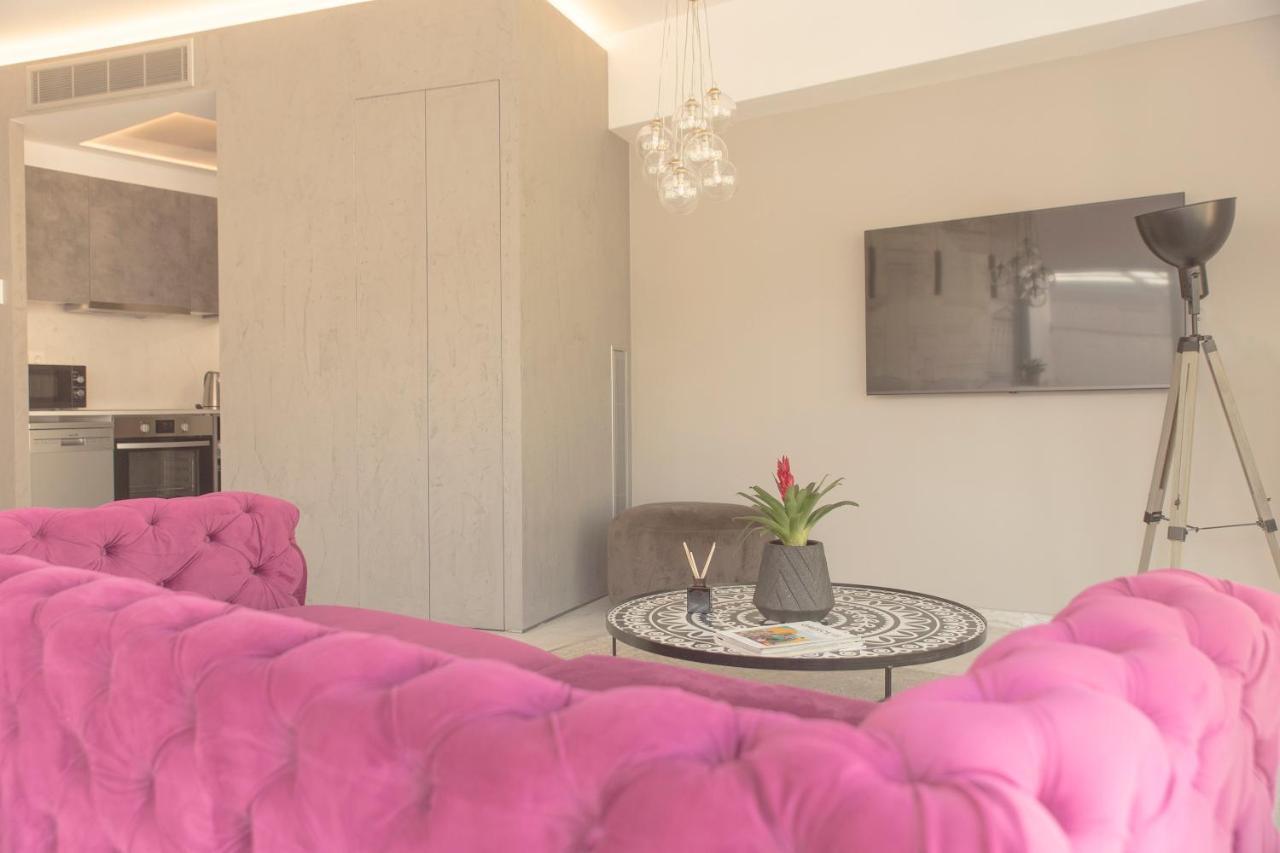Luxury Apartment Near Acropolis-Living Stone Gold Atene Esterno foto